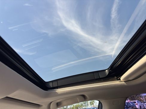 Used 2018 Honda Accord EX image 6