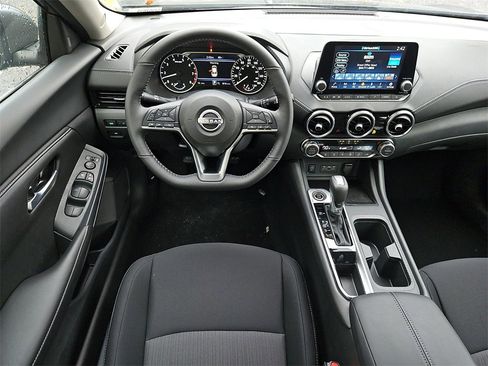 New 2025 Nissan Sentra SV w/ All-Weather Package image 10