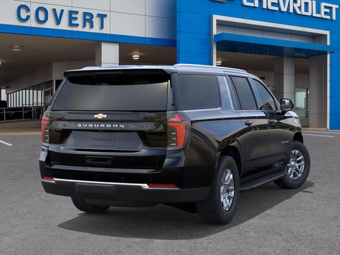 New 2026 Chevrolet Suburban LS RWD image 4