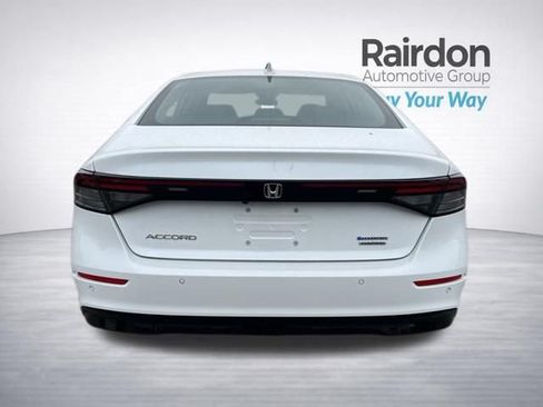 Used 2025 Honda Accord Touring image 11