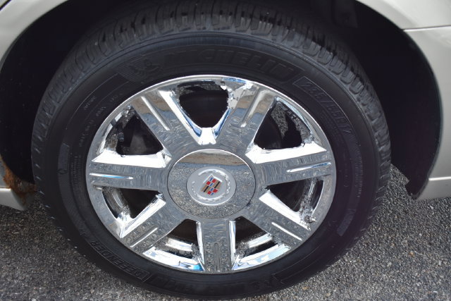 Used 2007 Cadillac DTS Luxury I w/ Sun And Sound Package FWD image 42