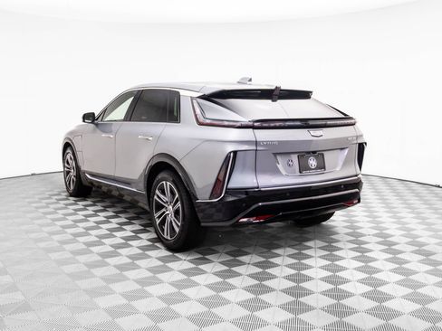 New 2026 Cadillac Lyriq Luxury image 5