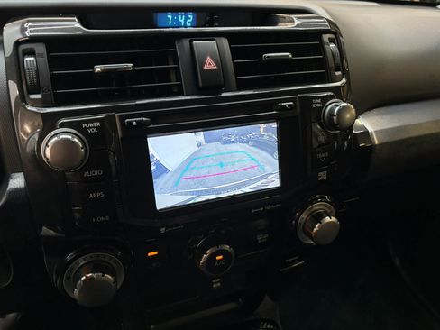 Used 2019 Toyota 4Runner TRD Off-Road Premium AWD/4WD image 19