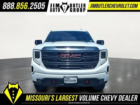 Used 2024 GMC Sierra 1500 AT4 w/ Technology Package AWD/4WD image 26