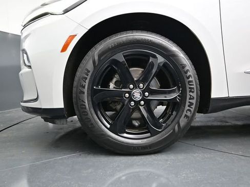 Used 2023 Buick Enclave Essence w/ Experience Buick Package FWD image 22
