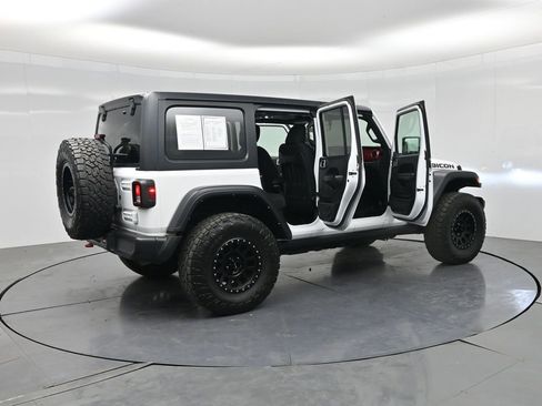 Used 2021 Jeep Wrangler Unlimited Rubicon AWD/4WD image 4