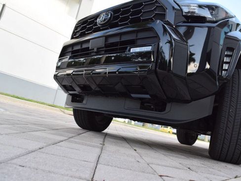 Used 2025 Toyota 4Runner TRD Sport Premium AWD/4WD image 12