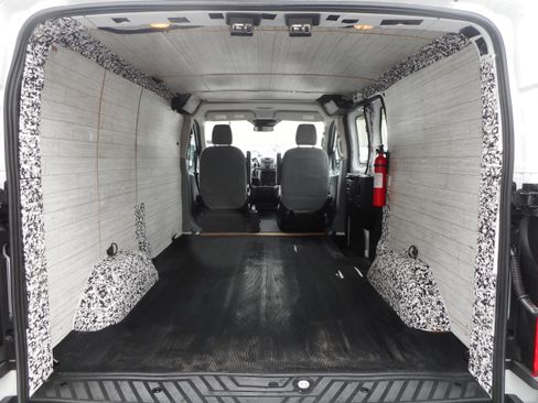 Used 2016 Ford Transit 250 130 Low Roof w/ Exterior Upgrade Package RWD image 17
