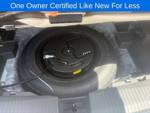 Used 2025 Nissan Rogue SL AWD/4WD image 12