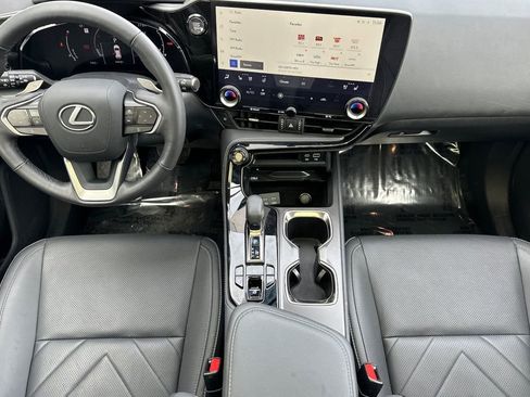Used 2025 Lexus NX 350 AWD w/ Luxury Package image 13