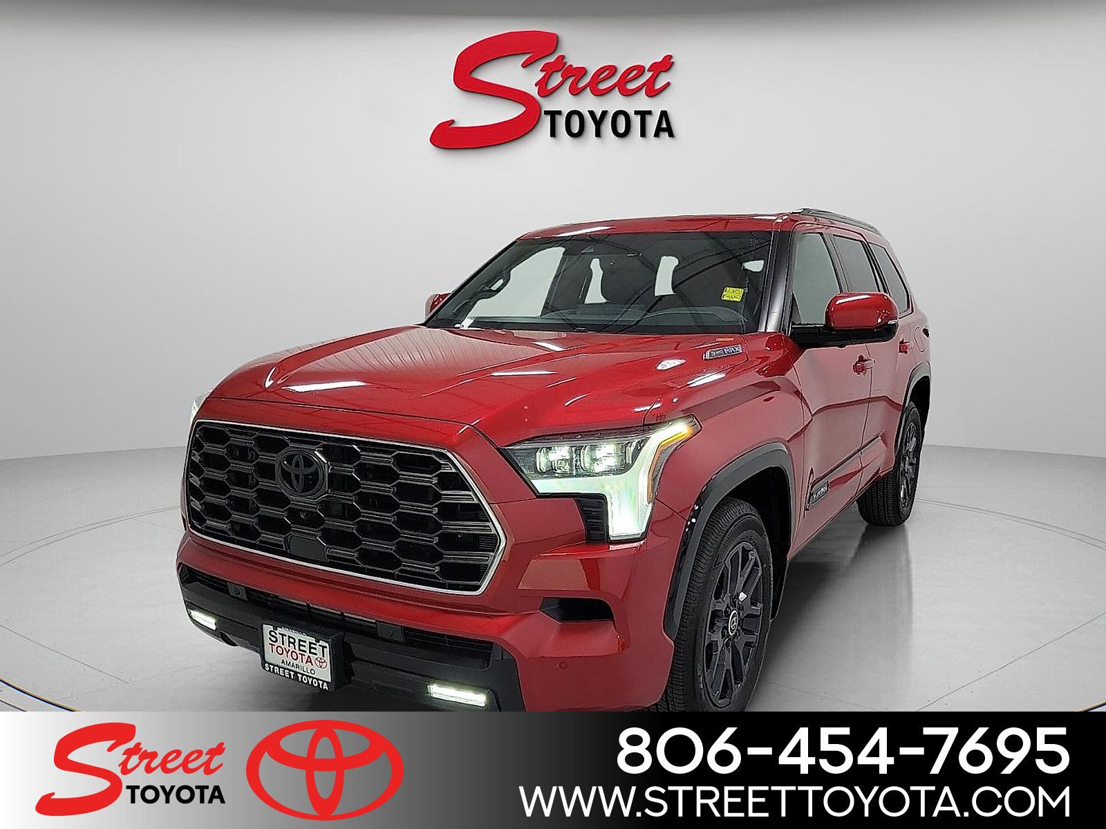Certified 2024 Toyota Sequoia Platinum AWD/4WD image 1