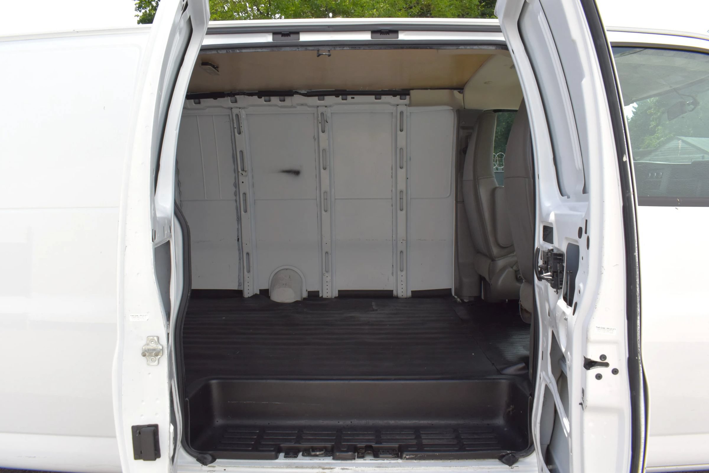 Used 2021 Chevrolet Express 2500 Extended w/ Driver Convenience Package RWD image 44