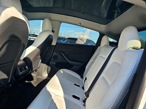 Used 2023 Tesla Model Y Long Range image 23