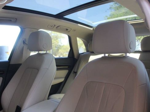 Used 2019 Audi Q5 2.0T Premium Plus w/ Premium Plus Package AWD/4WD image 27