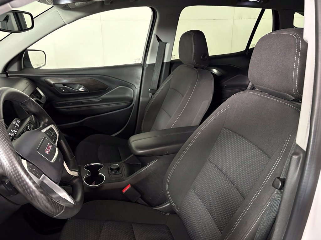 Used 2024 GMC Terrain SLE FWD image 17