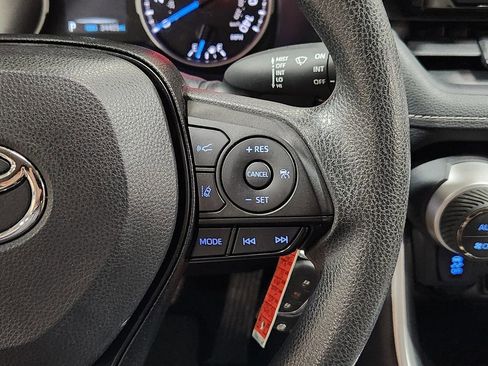 Used 2022 Toyota RAV4 LE image 47