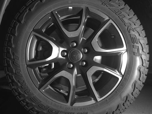 Used 2025 Jeep Compass Trailhawk AWD/4WD image 12