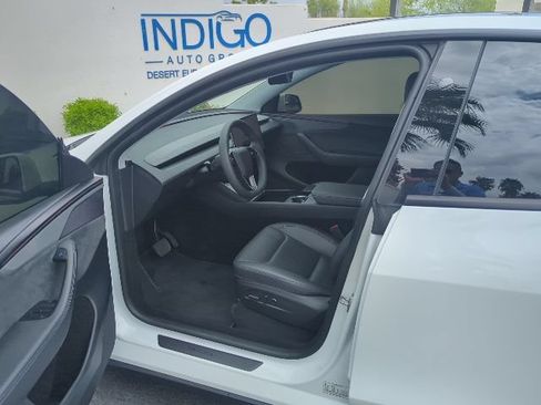 Used 2026 Tesla Model Y Long Range AWD/4WD image 12