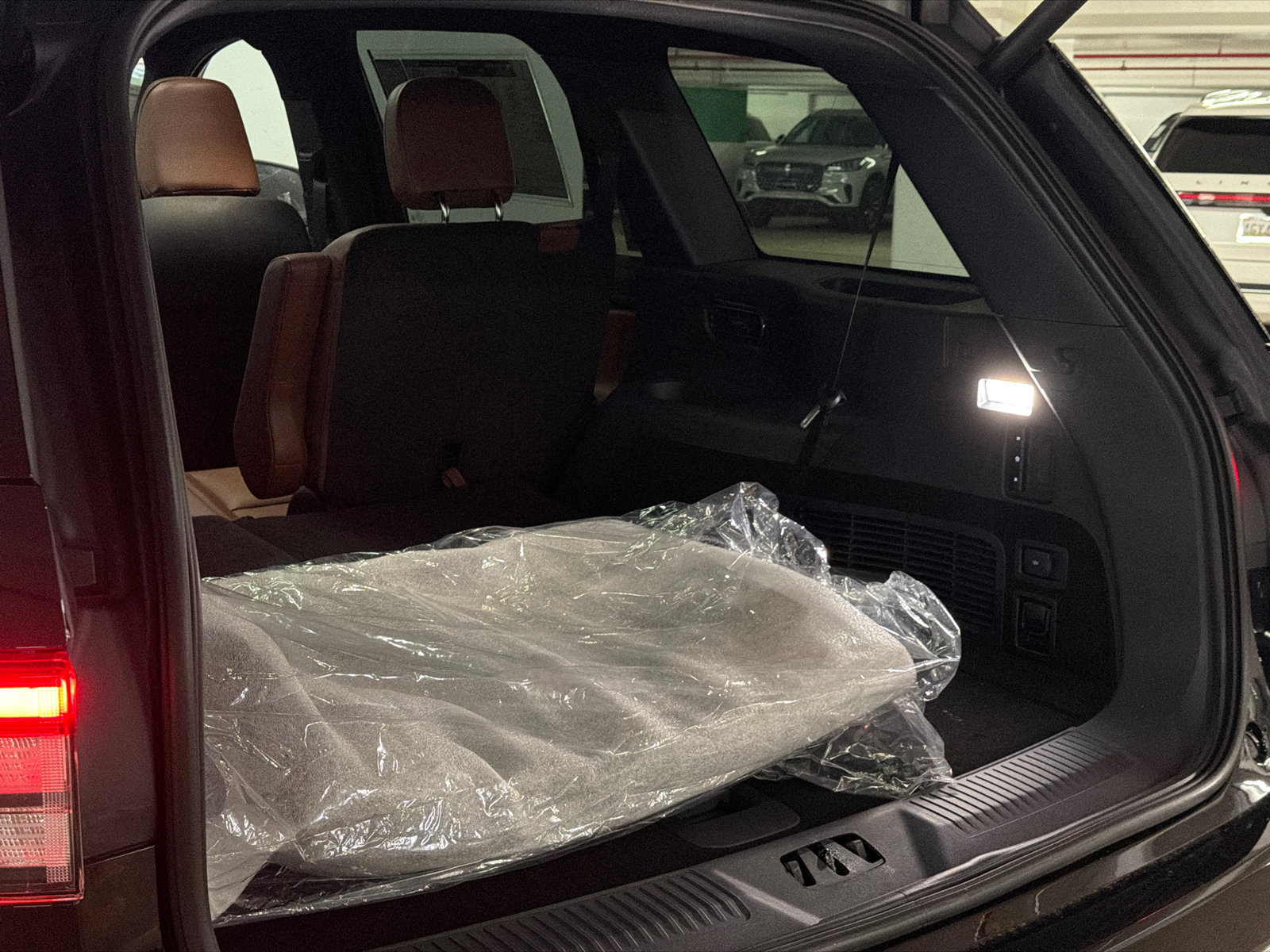 New 2027 Lincoln Aviator Reserve AWD/4WD image 8