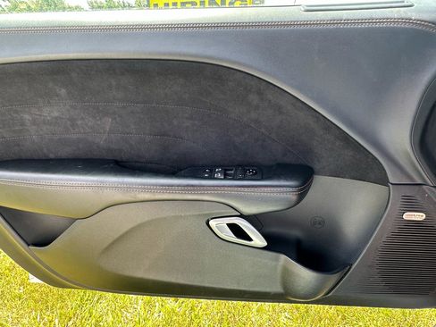 Used 2020 Dodge Challenger R/T RWD image 8
