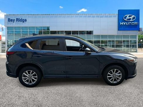 Used 2024 MAZDA CX-5 AWD 2.5 S w/ Select Package image 2
