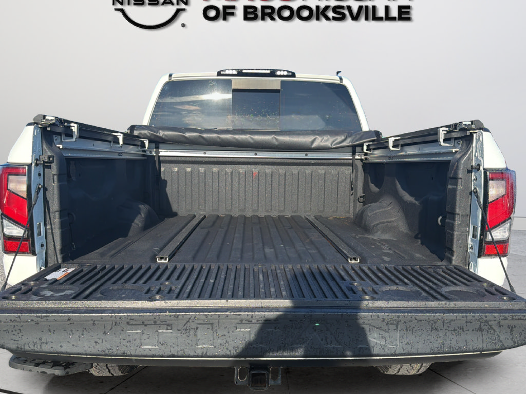 Used 2021 Nissan Titan PRO-4X w/ Pro-4x Convenience Package AWD/4WD image 19