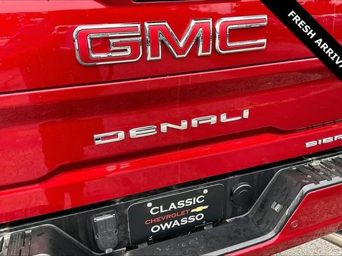 Used 2022 GMC Sierra 2500 Denali w/ Denali Ultimate Package AWD/4WD image 24