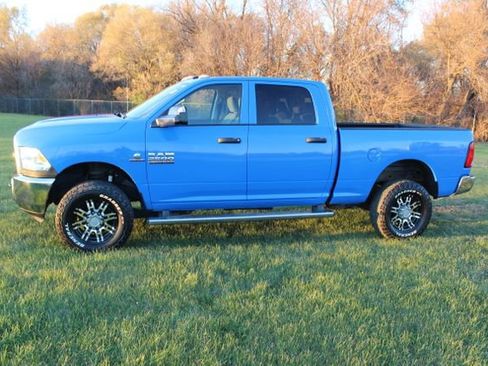 Used 2014 RAM 2500 Tradesman w/ Chrome Appearance Group image 3