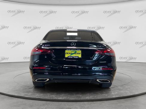 Used 2023 Mercedes-Benz E 350 4MATIC Sedan image 5