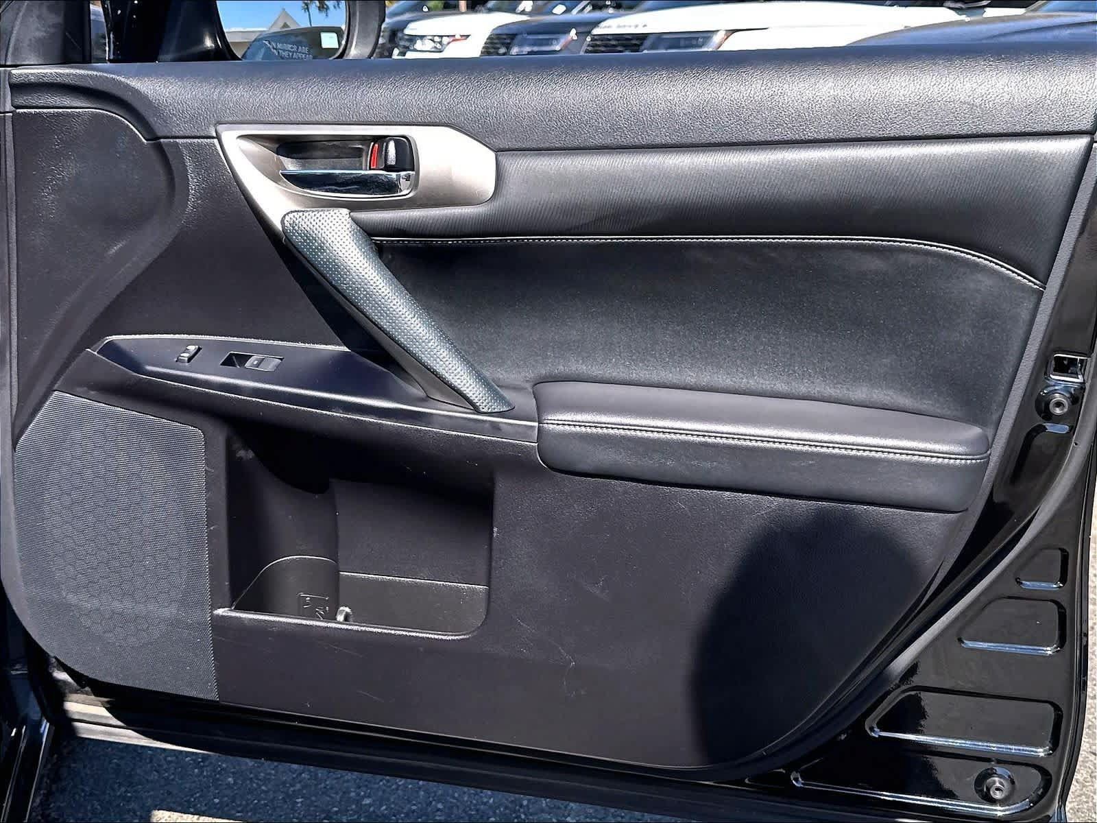 Used 2016 Lexus CT 200h w/ Accessory Package 2 FWD image 26