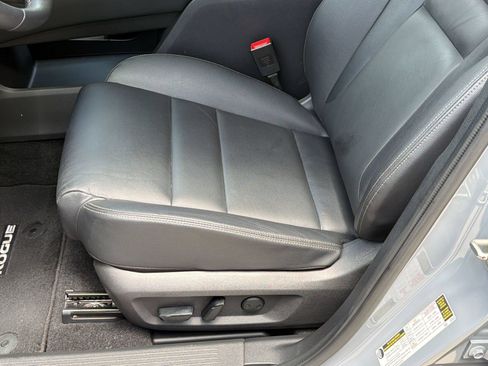 Used 2023 Nissan Rogue SL w/ SL Premium Package FWD image 14