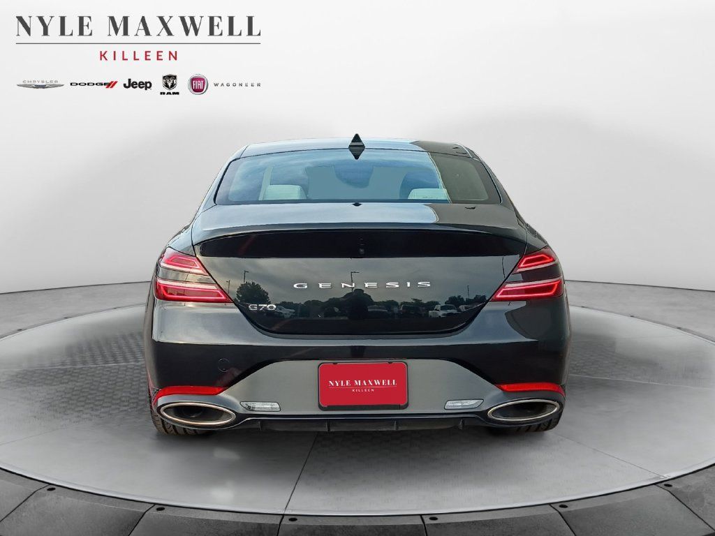 Used 2025 Genesis G70 2.5T RWD image 15