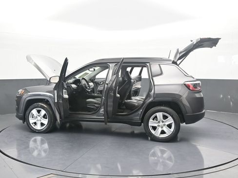 Used 2022 Jeep Compass Latitude image 74