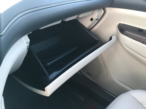 Certified 2023 GMC Acadia Denali w/ Denali Technology Package image 35