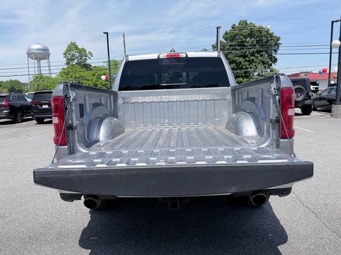 Used 2025 RAM 1500 Laramie AWD/4WD image 9