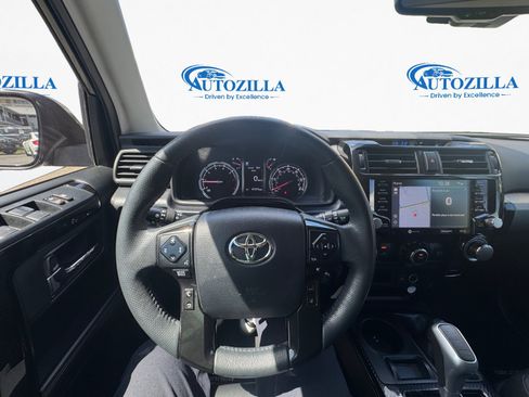 Used 2021 Toyota 4Runner TRD Off-Road Premium AWD/4WD image 9