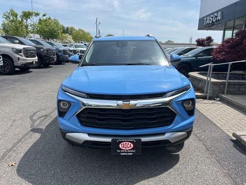 Used 2024 Chevrolet TrailBlazer LT w/ Driver Confidence Package FWD image 6