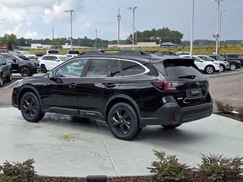 Used 2021 Subaru Outback Onyx Edition XT AWD/4WD image 5