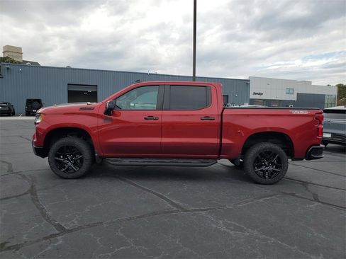 Used 2024 Chevrolet Silverado 1500 LT Trail Boss w/ LT Trail Boss Premium Package image 10
