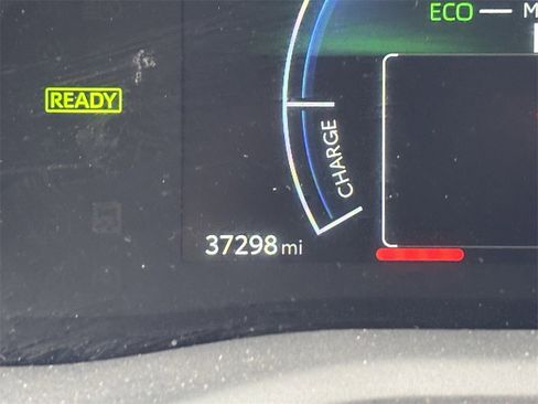 Used 2025 Toyota Camry SE image 12