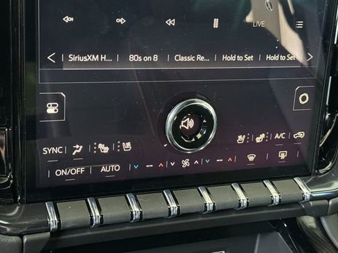 New 2026 GMC Yukon AT4 AWD/4WD image 18