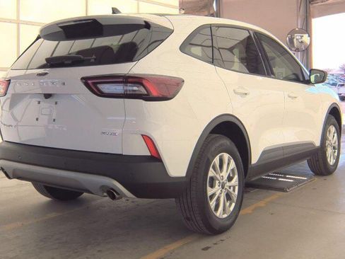 Used 2025 Ford Escape Active w/ Tech Pack #1 image 3