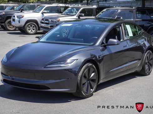 Used 2025 Tesla Model 3 Long Range RWD image 11