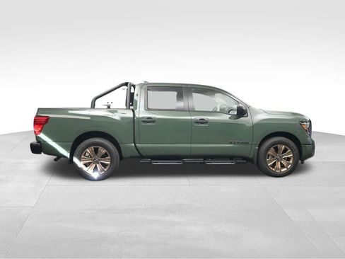 Used 2024 Nissan Titan SV w/ SV Bronze Edition Package RWD image 6