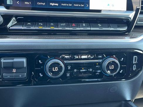 New 2026 Chevrolet Silverado 1500 LT Trail Boss w/ LT Trail Boss Premium Package AWD/4WD image 31