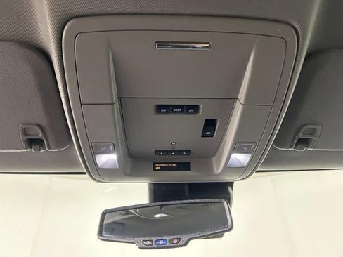 Used 2018 GMC Sierra 1500 SLT AWD/4WD image 25