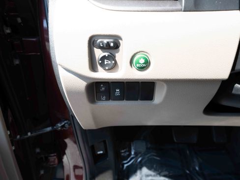 Used 2021 Honda Pilot EX image 11