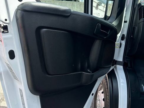 Used 2023 RAM ProMaster 3500 w/ Driver Convenience Group FWD image 8
