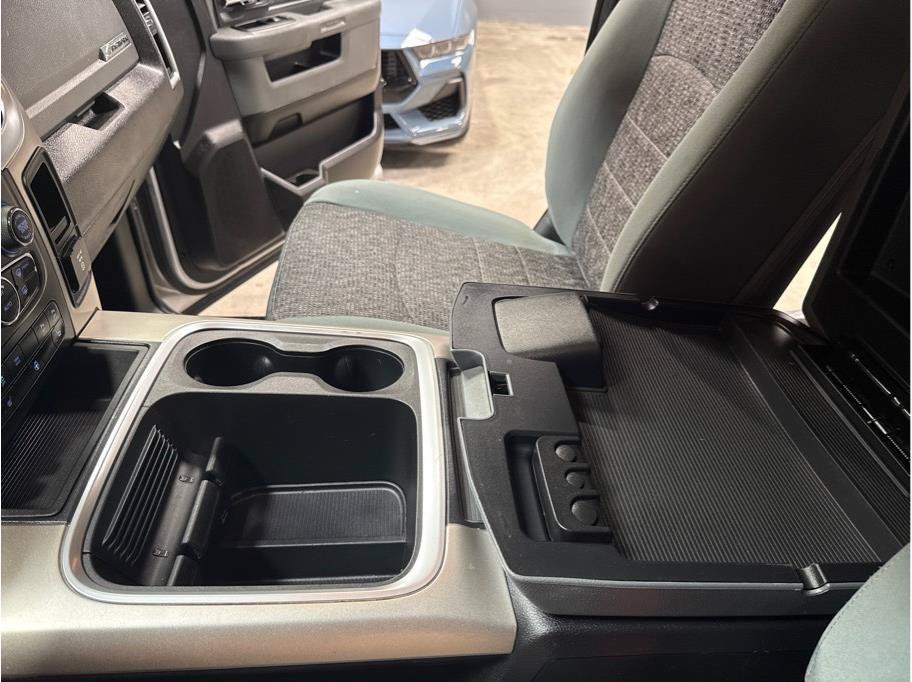 Used 2017 RAM 1500 Big Horn AWD/4WD image 25