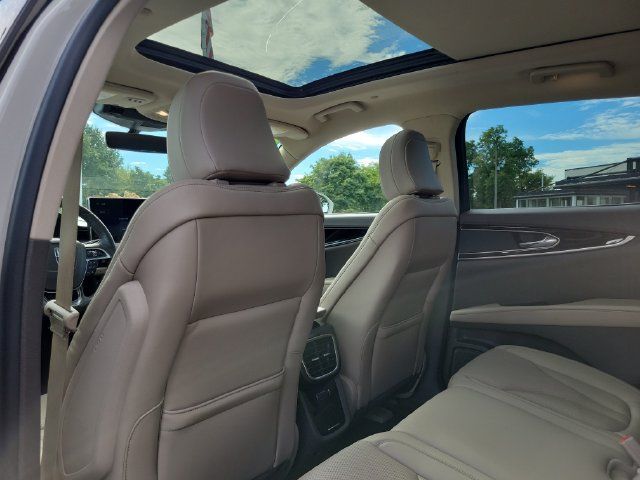 Used 2023 Lincoln Nautilus Reserve AWD/4WD image 24